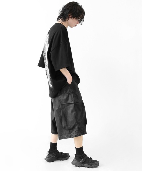 minsobi(ミンソビ)の「ハンドペイント風 ブラシタッチ スーパービッグTシャツ(ユニセックス)(Tシャツ/カットソー・メンズ・ホワイト/ブラック・FREE)」の22枚目の写真