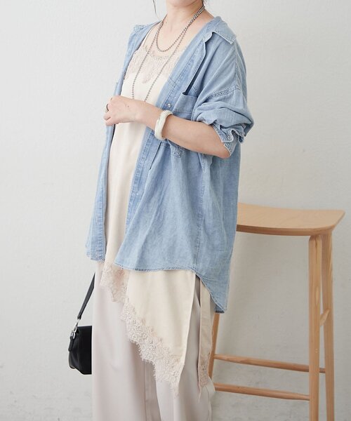 Remind me and forever(リマインドミーアンドフォーエバー)の「【WEB限定】【nane】フェイクスウェードレースキャミ(シャツ/ブラウス・レディース・アイボリー/ブラウン・FREE)」の17枚目の写真