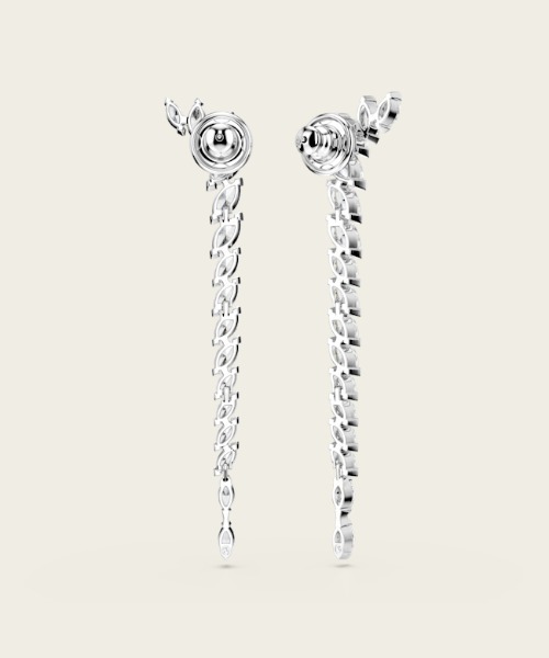 SWAROVSKI（スワロフスキー）の「【公式】【スワロフスキー】Mesmera ピアス, マーキスカット, ホワイト, ロジウム・プレーティング（ピアス（両耳用）・レディース・シルバー系・ONE SIZE）」の5枚目の写真