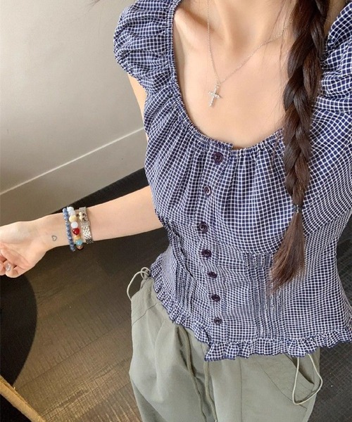 HALEY PESCA（ヘーリーペスカ）の「HALEY PESCA/レトロガーリー ギンガムチェック シャーリングパフスリーブブラウス（シャツ/ブラウス・レディース・ブルー・MEDIUM/SMALL）」の2枚目の写真
