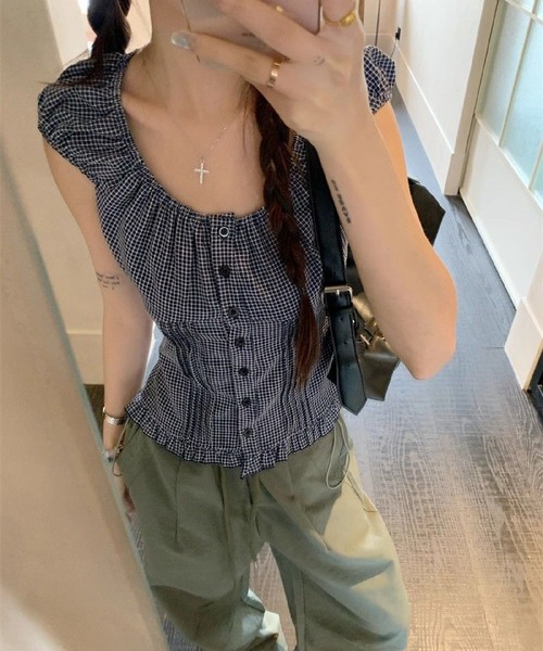 HALEY PESCA（ヘーリーペスカ）の「HALEY PESCA/レトロガーリー ギンガムチェック シャーリングパフスリーブブラウス（シャツ/ブラウス・レディース・ブルー・MEDIUM/SMALL）」の20枚目の写真