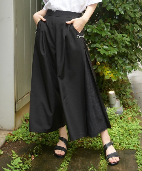 axes femme(アクシーズファム)の「接触冷感レース切替ワイドパンツ(その他パンツ・レディース・グレー/ブラック/レッド・FREE)」の10枚目の写真