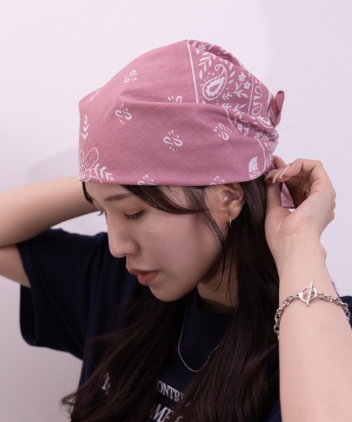 THE NORTH FACE(ザノースフェイス)の「THE NORTH FACE(ザ・ノースフェイス)/BANDANA_PAISLEY_80'S/PINE CONE(バンダナ/スカーフ・レディース・ネイビー/ライトブルー/ライトグリーン/カーキ/グリーン/ピンク/ダークブラウン・FREE)」の7枚目の写真