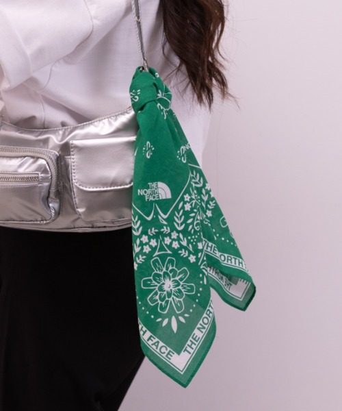 THE NORTH FACE(ザノースフェイス)の「THE NORTH FACE(ザ・ノースフェイス)/BANDANA_PAISLEY_80'S/PINE CONE(バンダナ/スカーフ・レディース・ネイビー/ライトブルー/ライトグリーン/カーキ/グリーン/ピンク/ダークブラウン・FREE)」の3枚目の写真