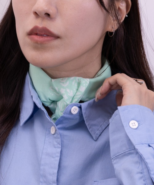THE NORTH FACE(ザノースフェイス)の「THE NORTH FACE(ザ・ノースフェイス)/BANDANA_PAISLEY_80'S/PINE CONE(バンダナ/スカーフ・レディース・ネイビー/ライトブルー/ライトグリーン/カーキ/グリーン/ピンク/ダークブラウン・FREE)」の4枚目の写真