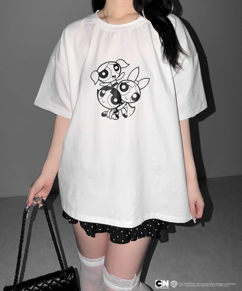 me+em select(ミームセレクト)の「【THE POWERPUFF GIRLS】パワーパフガールズビッグプリントオーバーサイズTシャツ / big print oversize Tee【 セットアップ着用可能 】(Tシャツ/カットソー・レディース・ブラック/ホワイト・FREE)」の9枚目の写真