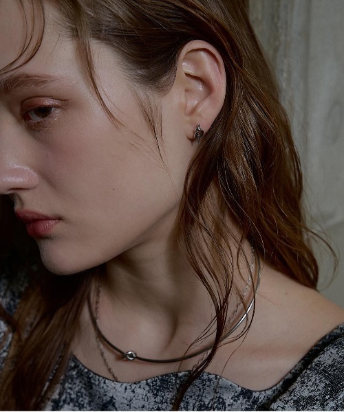 LE'RURE（リルアー）の「Knot motif pierce（ピアス（両耳用）・レディース・ゴールド/シルバー・FREE）」の7枚目の写真
