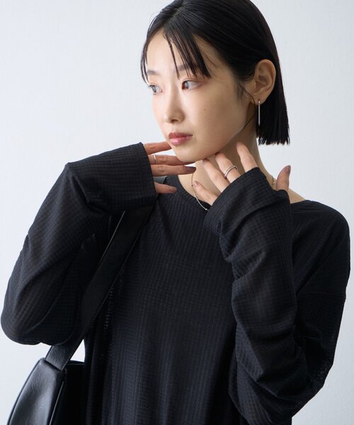 CIAOPANIC TYPY（チャオパニックティピー）の「∴サイドスリットシアーワッフルTee（Tシャツ/カットソー・レディース・ホワイト/ブラック/ブラウン/グレー/グリーン・ONE SIZE）」の3枚目の写真