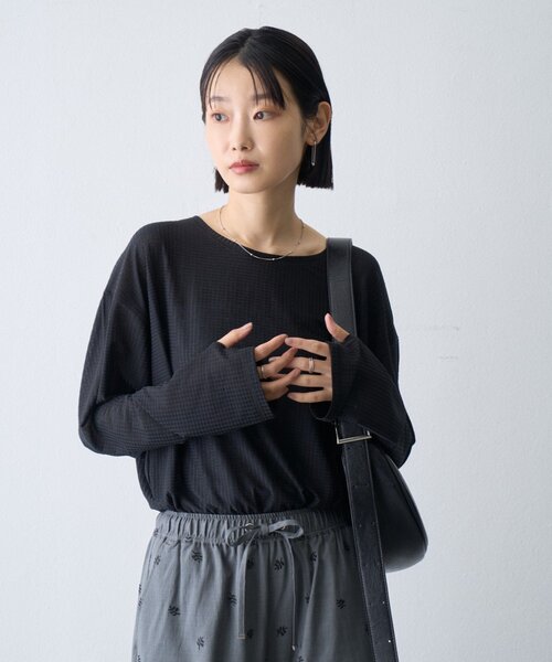 CIAOPANIC TYPY（チャオパニックティピー）の「∴サイドスリットシアーワッフルTee（Tシャツ/カットソー・レディース・ホワイト/ブラック/ブラウン/グレー/グリーン・ONE SIZE）」の13枚目の写真