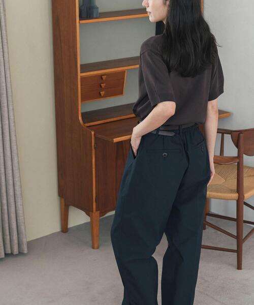 URBAN RESEARCH DOORS(アーバンリサーチドアーズ)の「ハイウエストストレッチチノパンツ(その他パンツ・レディース・ベージュ/ネイビー・SMALL/MEDIUM)」の3枚目の写真