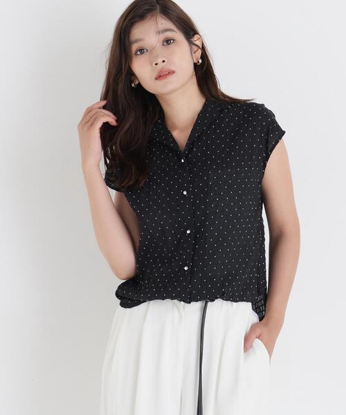 NATURAL BEAUTY BASIC(ナチュラルビューティーベーシック)の「ドット開襟ブラウス(シャツ/ブラウス・レディース・ブラック系その他/ホワイト系その他・FREE)」の5枚目の写真