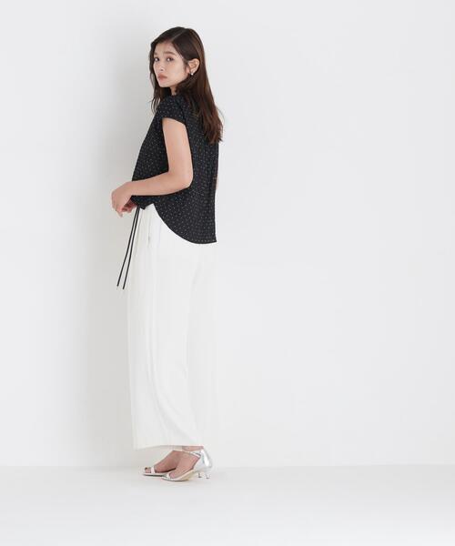 NATURAL BEAUTY BASIC(ナチュラルビューティーベーシック)の「ドット開襟ブラウス(シャツ/ブラウス・レディース・ブラック系その他/ホワイト系その他・FREE)」の6枚目の写真