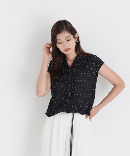 NATURAL BEAUTY BASIC(ナチュラルビューティーベーシック)の「ドット開襟ブラウス(シャツ/ブラウス・レディース・ブラック系その他/ホワイト系その他・FREE)」の9枚目の写真