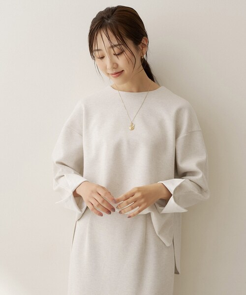 UNTITLED(アンタイトル)の「【セットアップ可/スウェットライク】袖口シャツドッキングプルオーバー(Tシャツ/カットソー・レディース・チャコールグレー/ブラック/アイボリー・00/02/04/44)」の5枚目の写真