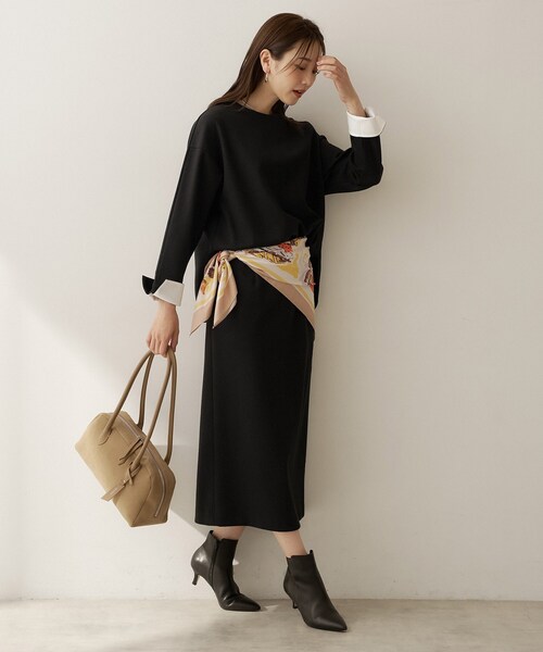 UNTITLED(アンタイトル)の「【セットアップ可/スウェットライク】袖口シャツドッキングプルオーバー(Tシャツ/カットソー・レディース・チャコールグレー/ブラック/アイボリー・00/02/04/44)」の15枚目の写真