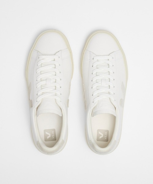 VEJA(ヴェジャ)の「VEJA Campo レザースニーカー(スニーカー・レディース・ホワイト系その他・41/26.5cm/42/27cm/43/28cm)」の2枚目の写真