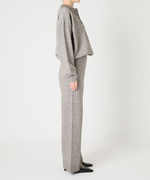 U by SPICK&SPAN(ユーバイスピックアンドスパン)の「襟つきニットロングオールインワン(つなぎ/オールインワン・レディース・チャコールグレー/ホワイト・38/36)」の20枚目の写真