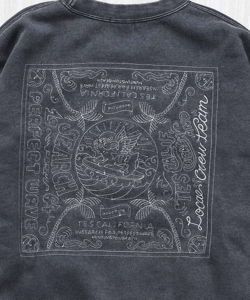 The Endless Summer（エンドレスサマー）の「TES VINTAGE BANDANA EMB PIGMENT BIG SWEAT / クルーネックスウェット（スウェット・メンズ・ネイビー/ブラウン/ブラック・SMALL/MEDIUM/LARGE/X-LARGE）」の9枚目の写真