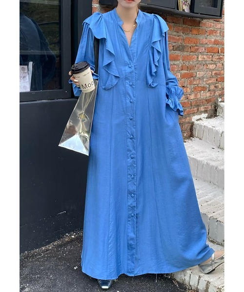 FAVORITO（ファヴォリート）の「Vネックシングルブレストワンピース（ワンピース・レディース・ブルー/ブラック/イエロー・F）」の3枚目の写真