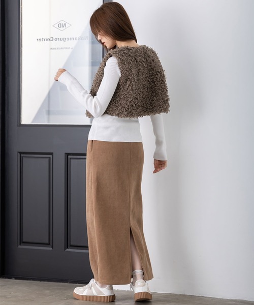 MAISONCOMFY (メゾンコンフィ)の「【プードルファーベスト】秋冬コーデをワンランクアップ(ベスト・レディース・ベージュ/チャコールグレー/ブラウン・FREE)」の16枚目の写真