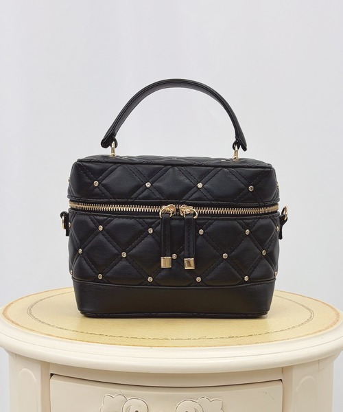 frunco(フランコ)の「【ZOZOTOWN限定】ビジューキルティングバニティバッグ(ショルダーバッグ・レディース・ブラック/ホワイト・FREE)」の9枚目の写真