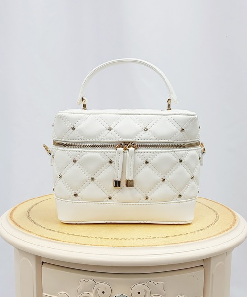 frunco(フランコ)の「【ZOZOTOWN限定】ビジューキルティングバニティバッグ(ショルダーバッグ・レディース・ブラック/ホワイト・FREE)」の10枚目の写真