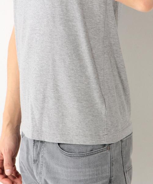 UNITED ARROWS（ユナイテッドアローズ）の「UAS コットン Vネック◆（Tシャツ/カットソー・メンズ・ホワイト/ブラック/グレー/オリーブ/ネイビー/ブラウン/ワインレッド・SMALL/X-SMALL/X-LARGE/LARGE/MEDIUM/XX-LARGE）」の20枚目の写真