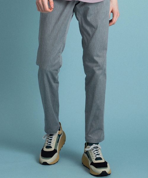 UNITED TOKYO(ユナイテッドトウキョウ)の「テーパードスキニーストレッチカラーパンツ(チノパンツ・メンズ・ベージュ/ネイビー/ブラック/カーキ/グレー/ブラウン/ホワイト/テラコッタ/ライトグレー/レンガ/ダークブルー・1/2/3/4)」の4枚目の写真