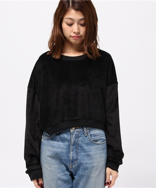 WEGO(ウィゴー)の「WEGO/ベロアボリュームスリーブプルオーバー(スウェット・レディース・ピンク/ダークグリーン/ブラック・FREE)」の4枚目の写真