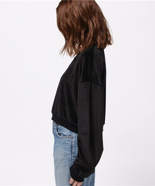 WEGO(ウィゴー)の「WEGO/ベロアボリュームスリーブプルオーバー(スウェット・レディース・ピンク/ダークグリーン/ブラック・FREE)」の5枚目の写真