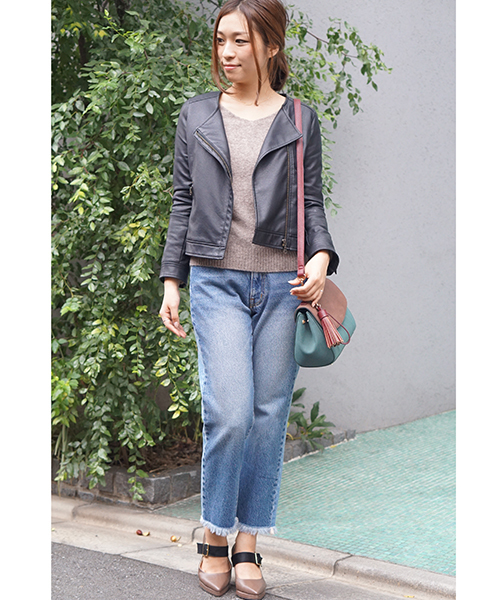 laboratory work(ラボラトリーワーク)の「ヤク ブレンドドロップショルダーニット(ニット/セーター・レディース・グレー/モカ/ボルドー/ピンクベージュ・MEDIUM)」の22枚目の写真