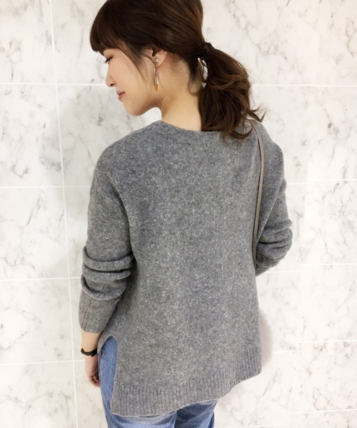 laboratory work(ラボラトリーワーク)の「ヤク ブレンドドロップショルダーニット(ニット/セーター・レディース・グレー/モカ/ボルドー/ピンクベージュ・MEDIUM)」の20枚目の写真