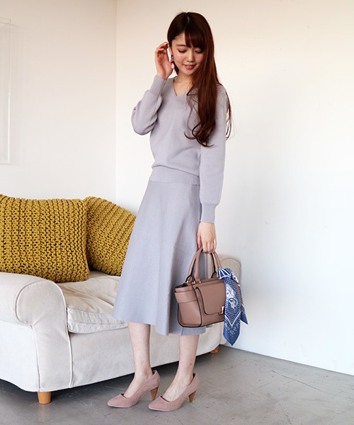 N.（N. Natural Beauty Basic）（エヌエヌナチュラルビューティーベーシック）の「ミラノリブセットアップVネックニット【セットアップ対応商品】（ニット/セーター・レディース・グレー/ネイビー/ホワイト/ピンク・MEDIUM）」の6枚目の写真