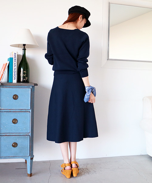 N.（N. Natural Beauty Basic）（エヌエヌナチュラルビューティーベーシック）の「ミラノリブセットアップVネックニット【セットアップ対応商品】（ニット/セーター・レディース・グレー/ネイビー/ホワイト/ピンク・MEDIUM）」の14枚目の写真