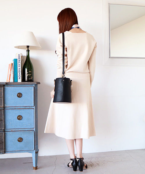 N.（N. Natural Beauty Basic）（エヌエヌナチュラルビューティーベーシック）の「ミラノリブセットアップVネックニット【セットアップ対応商品】（ニット/セーター・レディース・グレー/ネイビー/ホワイト/ピンク・MEDIUM）」の10枚目の写真