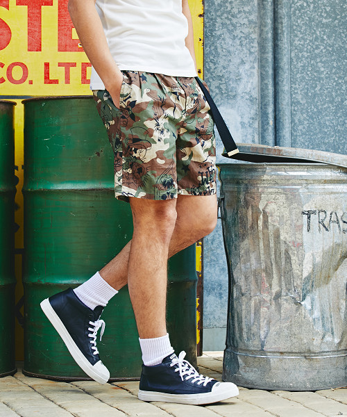 HYSTERIC GLAMOUR（ヒステリックグラマー）の「2タックミリタリーショーツ（カーゴパンツ・メンズ・カーキ/グリーン系カモフラージュ/ブラック・SMALL/MEDIUM/LARGE）」の3枚目の写真