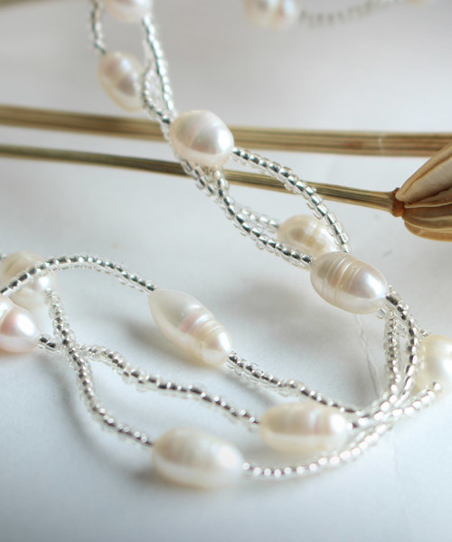 antiqua（アンティカ）の「淡水パールネックレス（ネックレス・レディース・オフホワイト・FREE）」の3枚目の写真