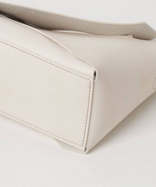 KOBE LETTUCE（コウベレタス）の「【2個SET】折り畳み可能☆ショルダー付き2way組み立てバッグ/レディース鞄/ポシェット/ショルダーバッグ/ポーチ付き[B1117]神戸レタス（ハンドバッグ・レディース・ブラック/シルバー/ホワイト系その他/イエロー系その他/ベージュ・FREE）」の8枚目の写真