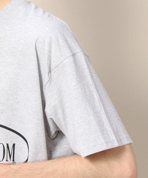 FRUIT OF THE LOOM（フルーツオブザルーム）の「【OCEANS別注企画】 ＜FRUIT OF THE LOOM＞ LOGO TEE 2/Tシャツ о（Tシャツ/カットソー・メンズ・ライトグレー・MEDIUM/LARGE/SMALL）」の6枚目の写真