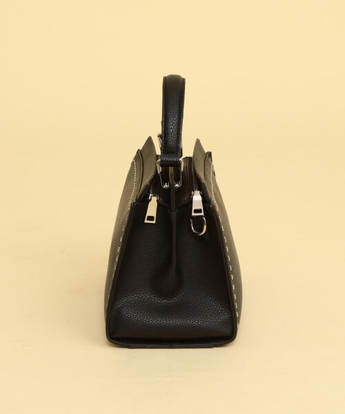 BEAUTY&YOUTH UNITED ARROWS(ビューティーアンドユースユナイテッドアローズ)の「BY∴ ラインスタッズボストンバッグ -2WAY- о(ボストンバッグ・レディース・モカ/ブラック/ダークグリーン/オフホワイト/ベージュ/ナチュラル/ブラウン/その他1/ライム・FREE)」の14枚目の写真