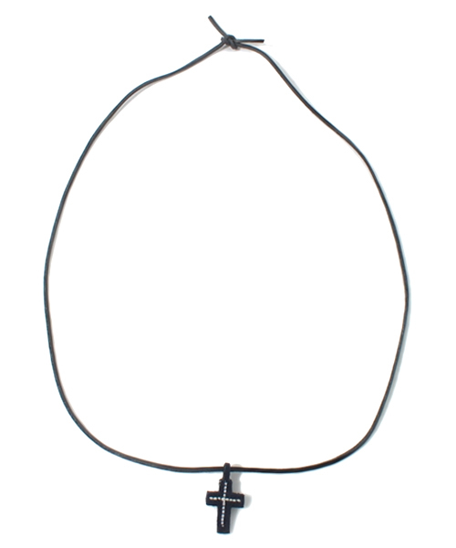 BEAMS BOY（ビームスボーイ）の「ANGLO LEATHERCRAFT / スエードネックレス（ネックレス・レディース・ベージュ/オレンジ/イエロー/ネイビー・ONE SIZE）」の6枚目の写真