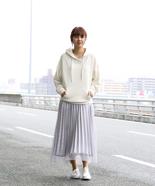 CHARM BERRY TIC（チャームベリーチック）の「シャイニープリーツスカート（スカート・レディース・ブラック/ベージュ/グレー・M/L）」の13枚目の写真