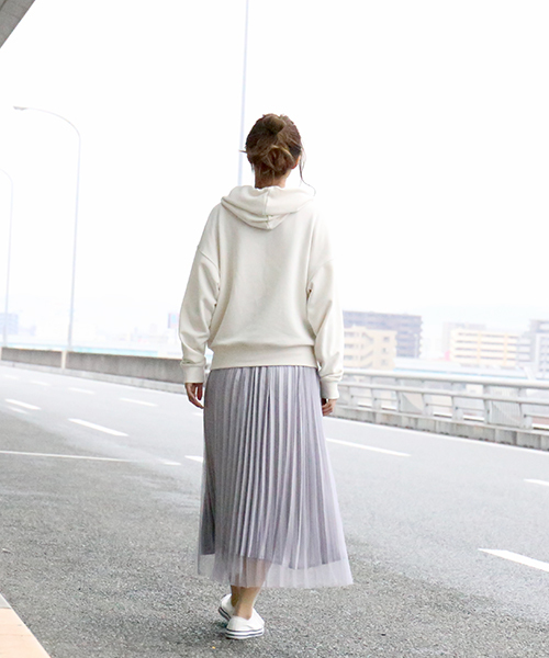 CHARM BERRY TIC（チャームベリーチック）の「シャイニープリーツスカート（スカート・レディース・ブラック/ベージュ/グレー・M/L）」の16枚目の写真