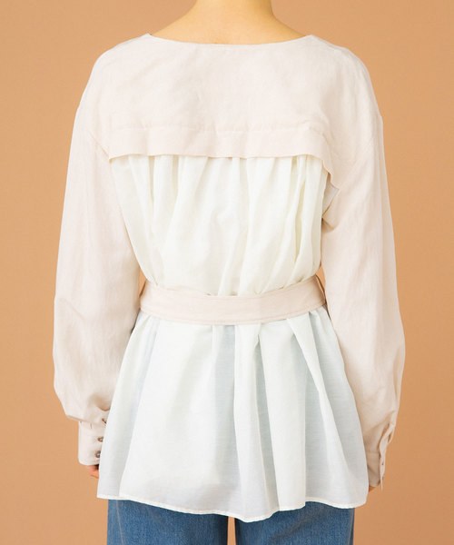 UNITED TOKYO(ユナイテッドトウキョウ)の「リネンVネックブラウス(シャツ/ブラウス・レディース・ベージュ/ブラック・1)」の9枚目の写真