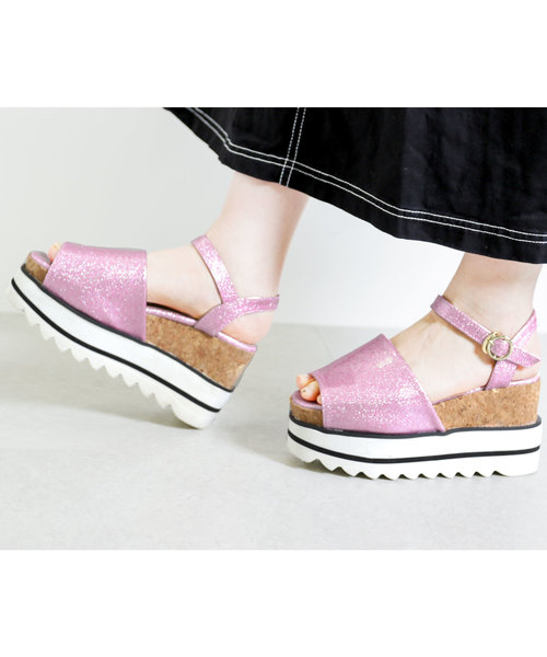 KOBE LETTUCE（コウベレタス）の「プラットフォーム厚底ラインサンダル（サンダル・レディース・ホワイト/シルバー/ブラック/ピンク系その他・M/LL/S/L）」の16枚目の写真