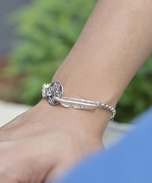 rehacer×T&Y Feather bracelet silver925 rehacer（レアセル）の「rehacer×T&Y Feather bracelet