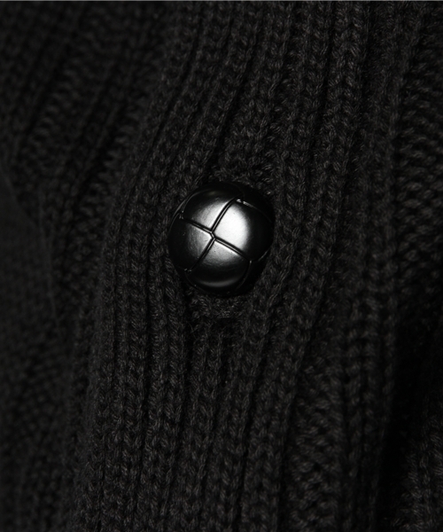AZUL by moussy（アズールバイマウジー）の「AC/Cケーブルショールカーデ（カーディガン/ボレロ・メンズ・トップグレー/ブラック/ホワイト・LARGE/X-LARGE/SMALL/MEDIUM）」の7枚目の写真
