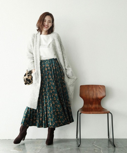 BAYFLOW(ベイフロー)の「ベロアハナガラプリーツスカート(スカート・レディース・ブラック/グリーン・SMALL/MEDIUM)」の21枚目の写真
