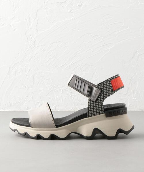 SOREL（ソレル）の「SOREL KINETIC SANDAL（サンダル・レディース・ライトグレー/ブラック・7/8/6）」の6枚目の写真