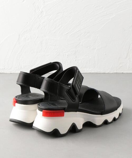 SOREL（ソレル）の「SOREL KINETIC SANDAL（サンダル・レディース・ライトグレー/ブラック・7/8/6）」の8枚目の写真